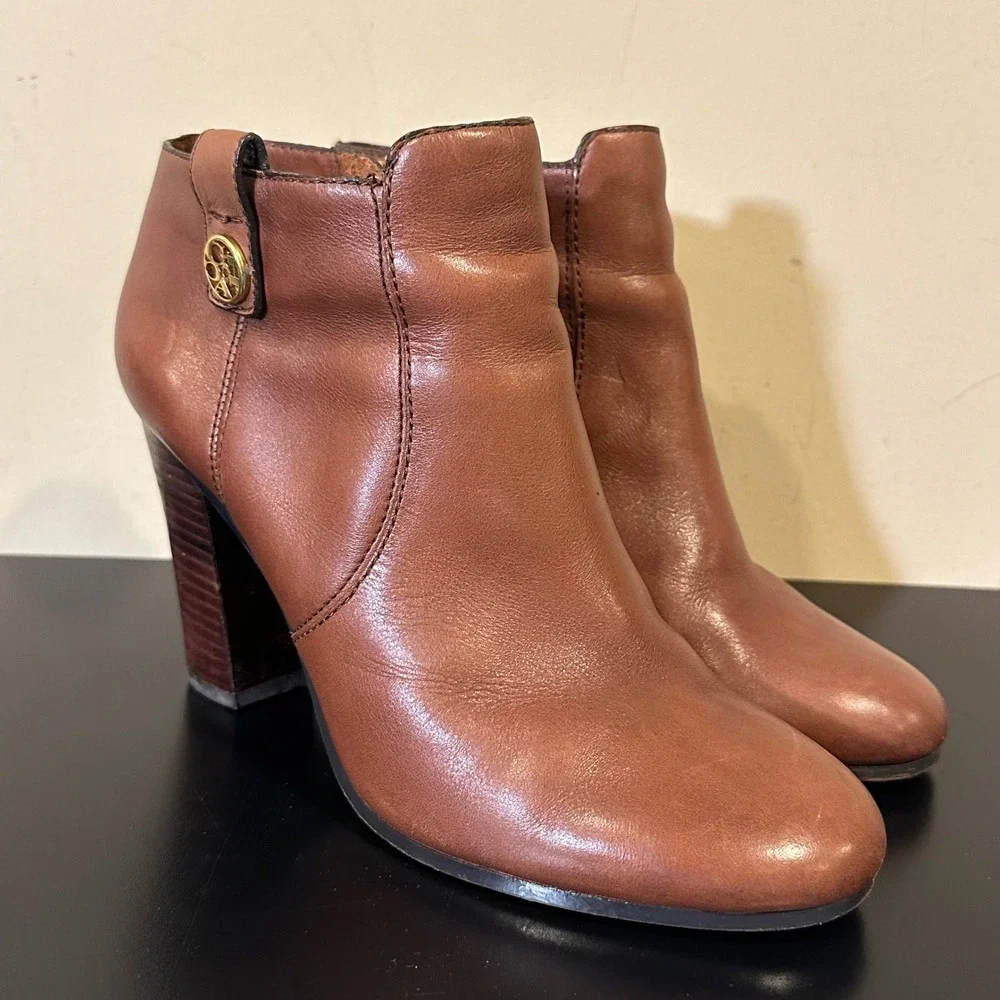 Coach Taylor Brown Leather Ankle Boots Block Heel Gold Logo A4173 Womens 9 B